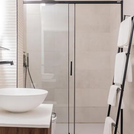 Apartment Guastavino By Alma