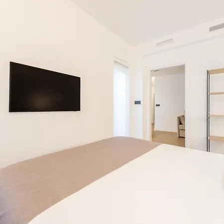 Apartment Guastavino By Alma